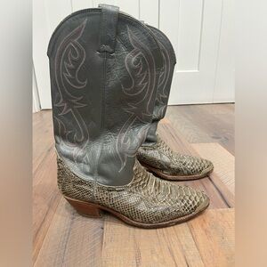 Dan Post Men's 10 Gray Snakeskin Leather Cowboy Boots Vintage Western